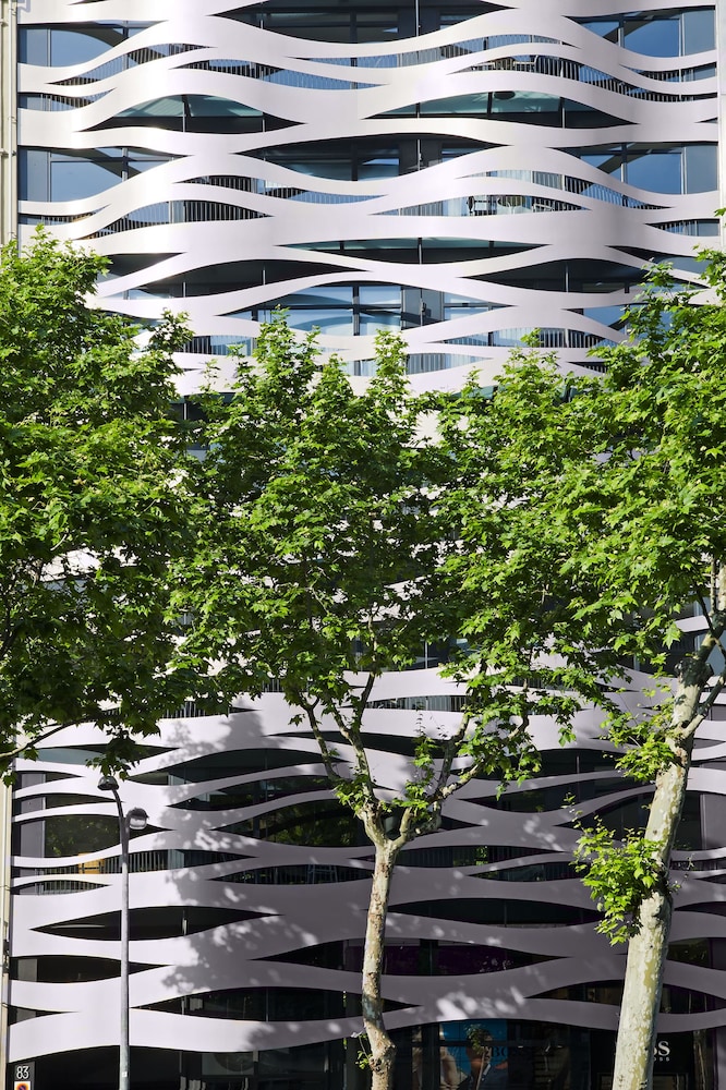 Suites Avenue 38/46