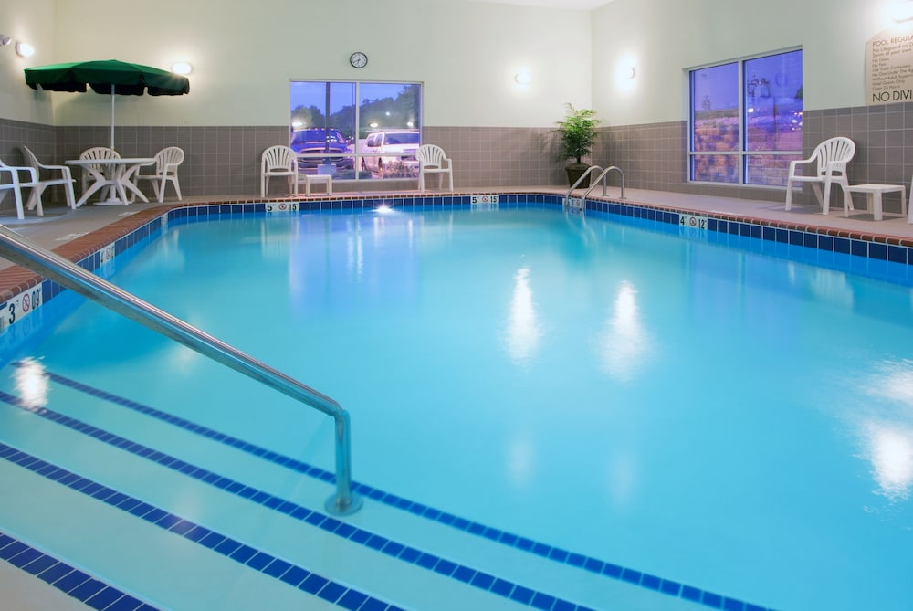Holiday Inn Express Hotel And Suites Parkersburg Mineral Wells 3/42