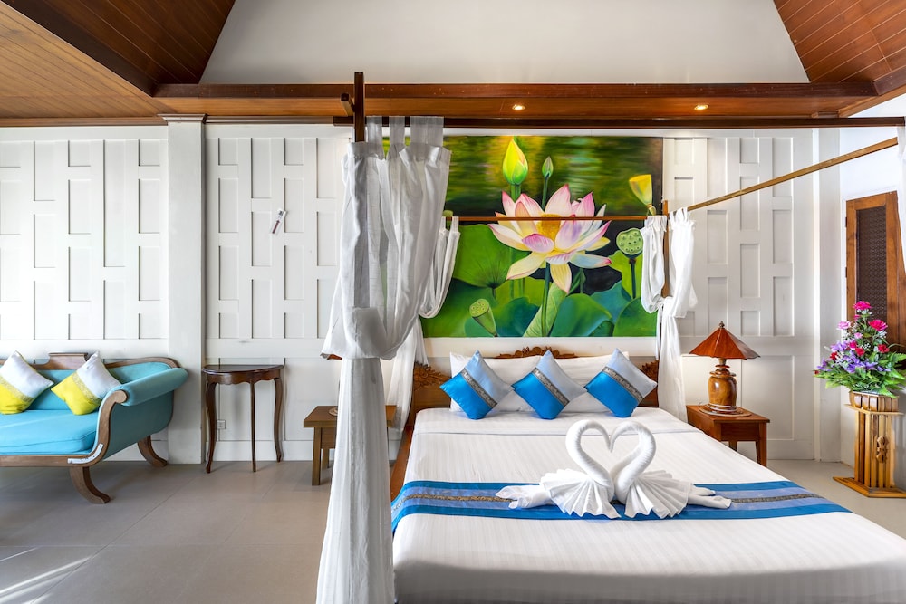 COCONUT BEACH RESORT 35/74