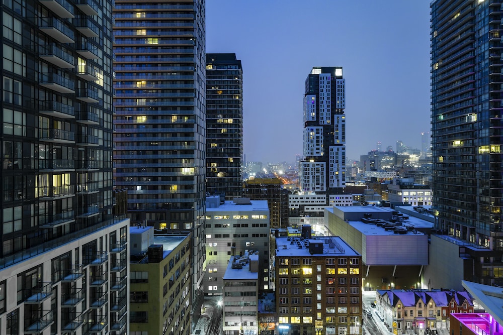 Hyatt Regency Toronto Hotel 62/63