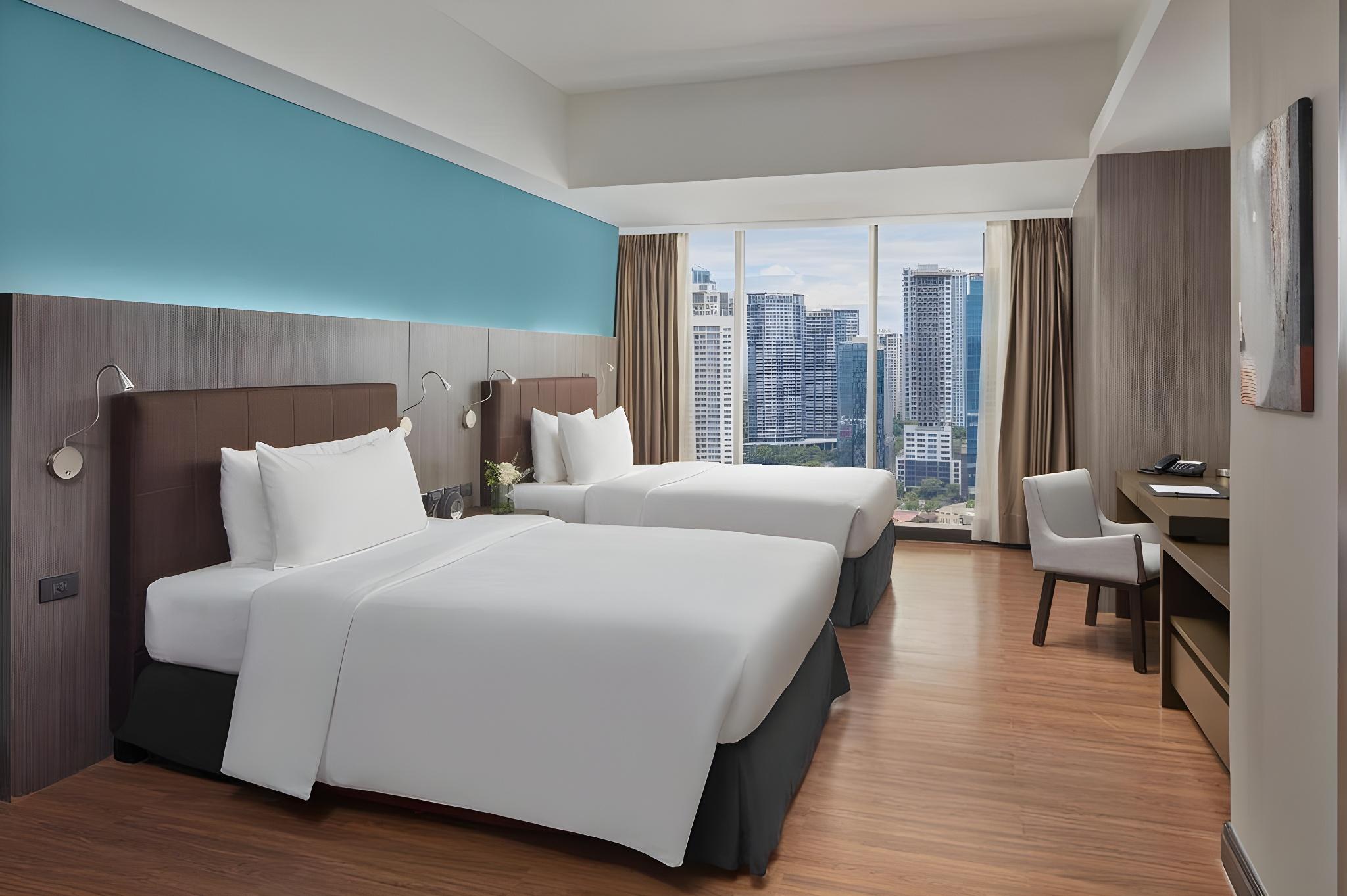 DELUXE ROOM