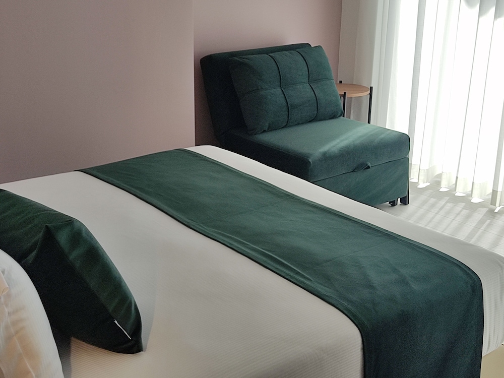 Massimi City Garden Hotel 24/58