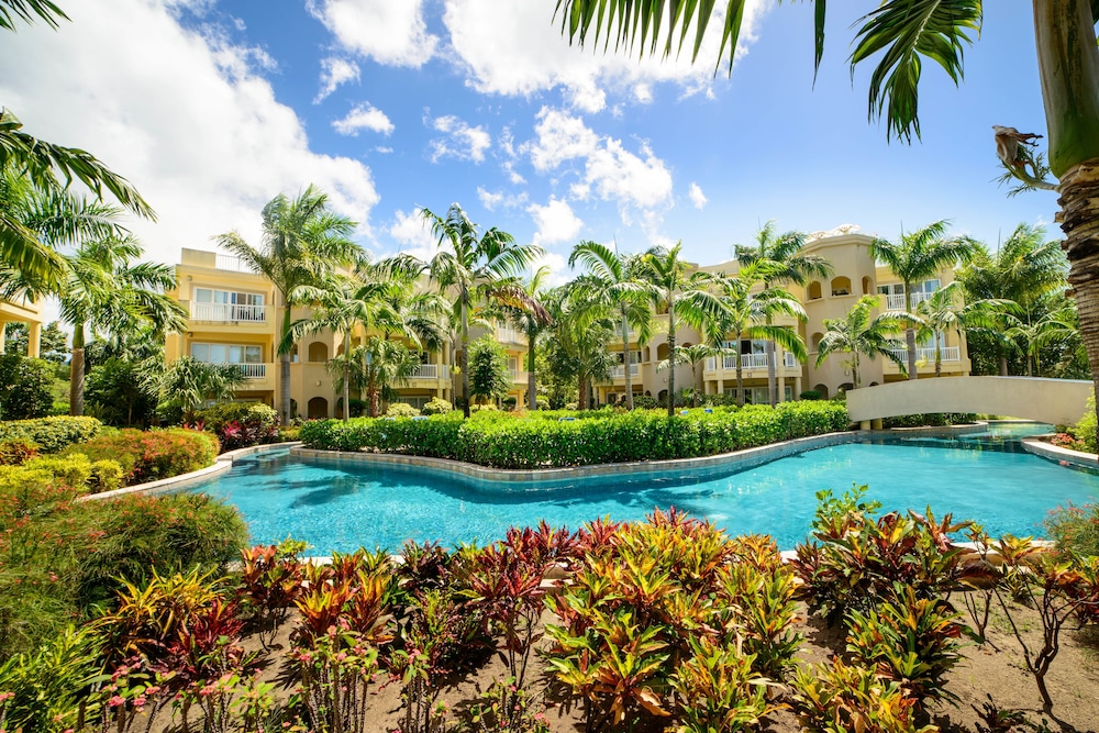 The Hamilton Beach Villas & Spa 38/50