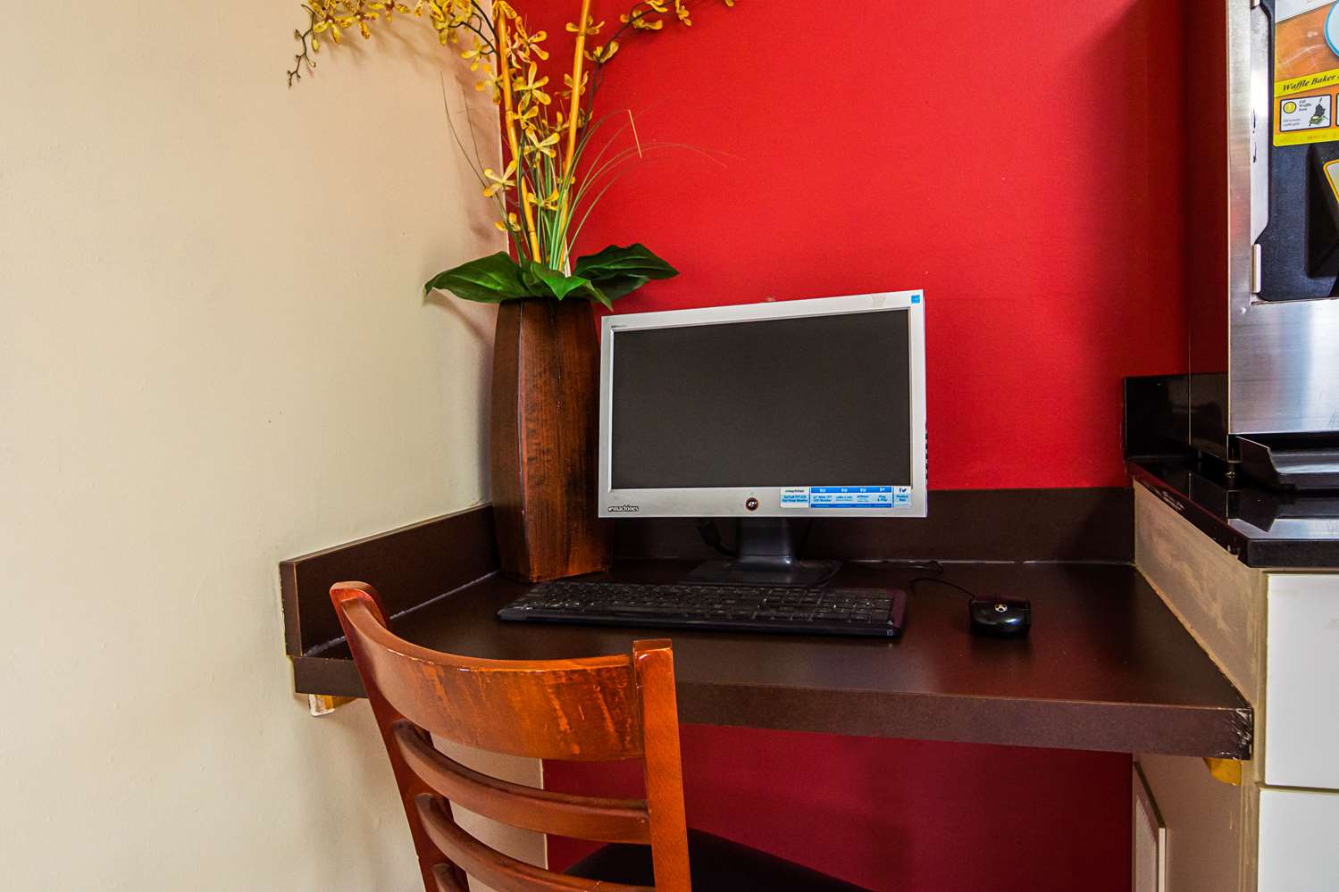 Econo Lodge Research Triangle Park 10/17