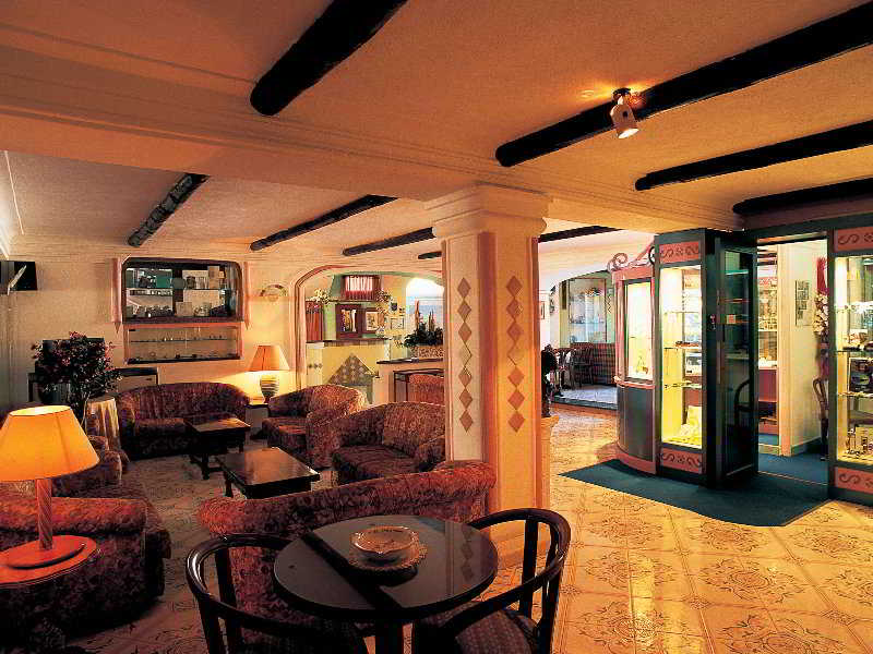 HOTEL CARLO MAGNO 14/37