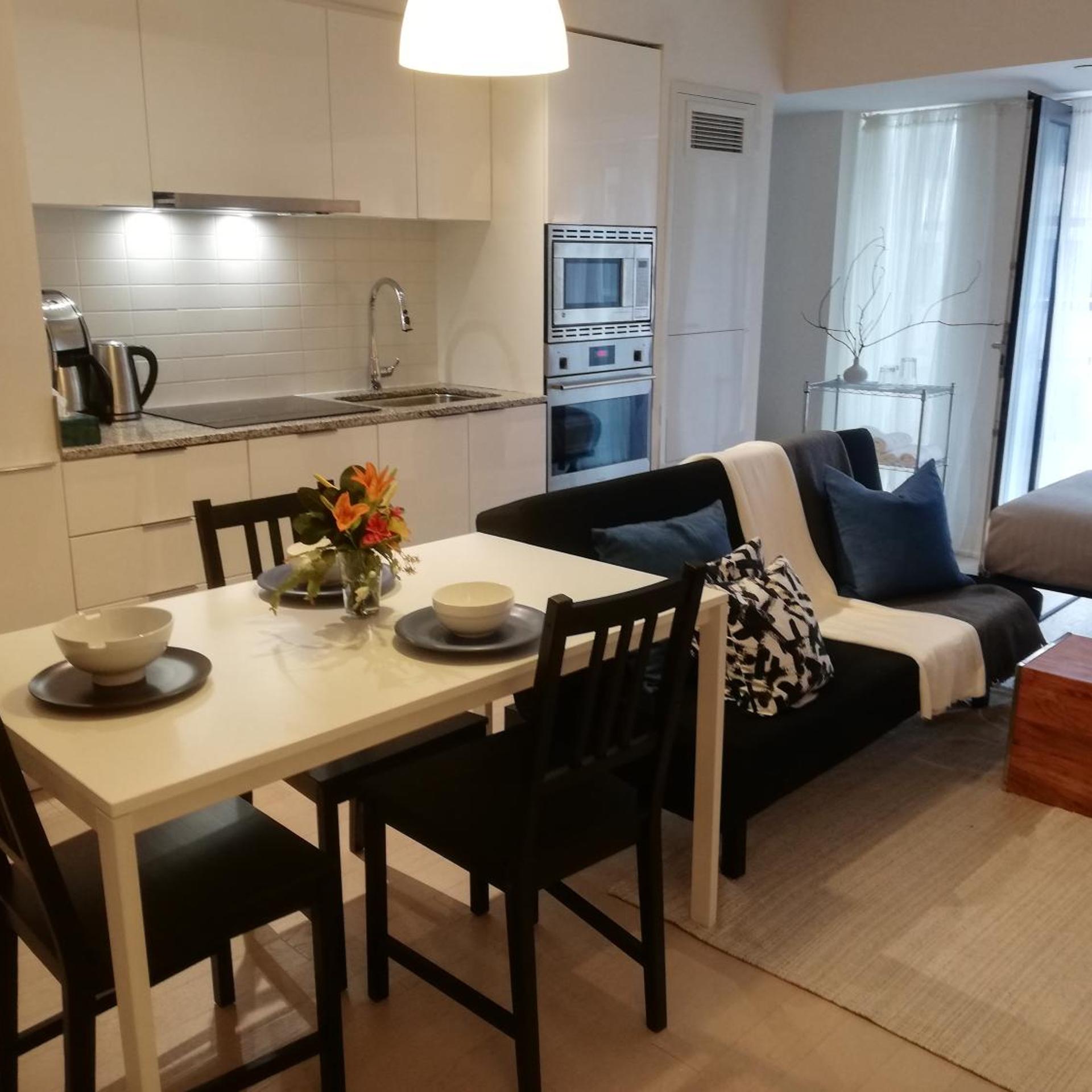 Stylish Downtown Toronto Residential Hotel 32/50