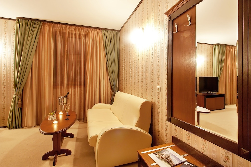 Best Western Plus Bristol Hotel 25/41