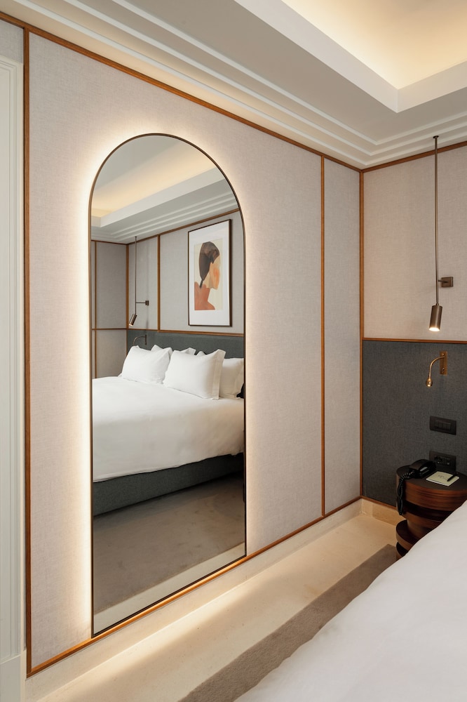 Art Hotel Novecento 50/50