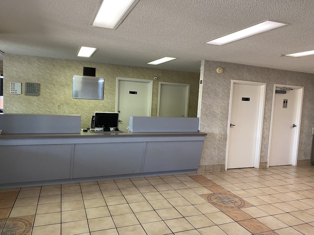 Magnolia Inn Townhouse Hattiesburg MS I-59 11/60