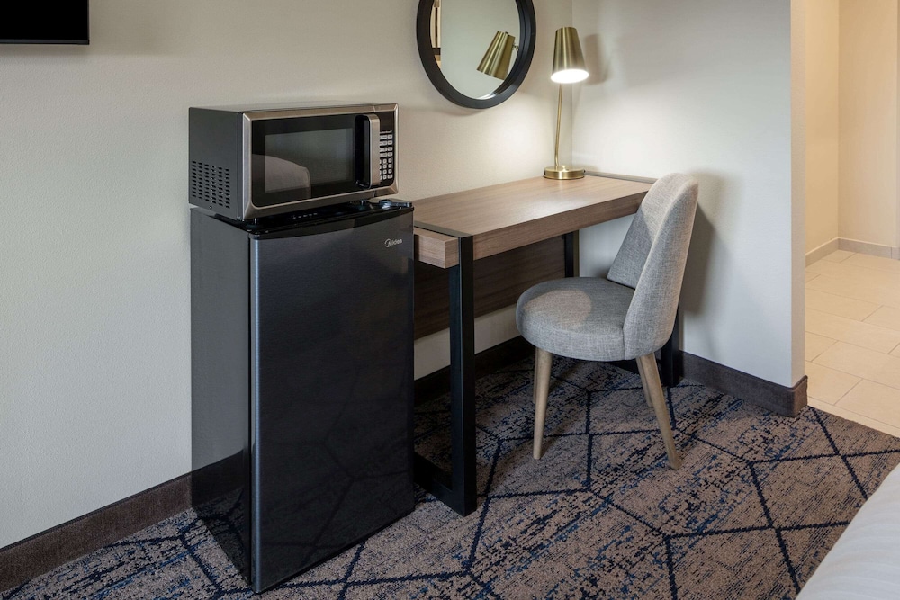 Ramada by Wyndham Modesto Yosemite Area 37/43