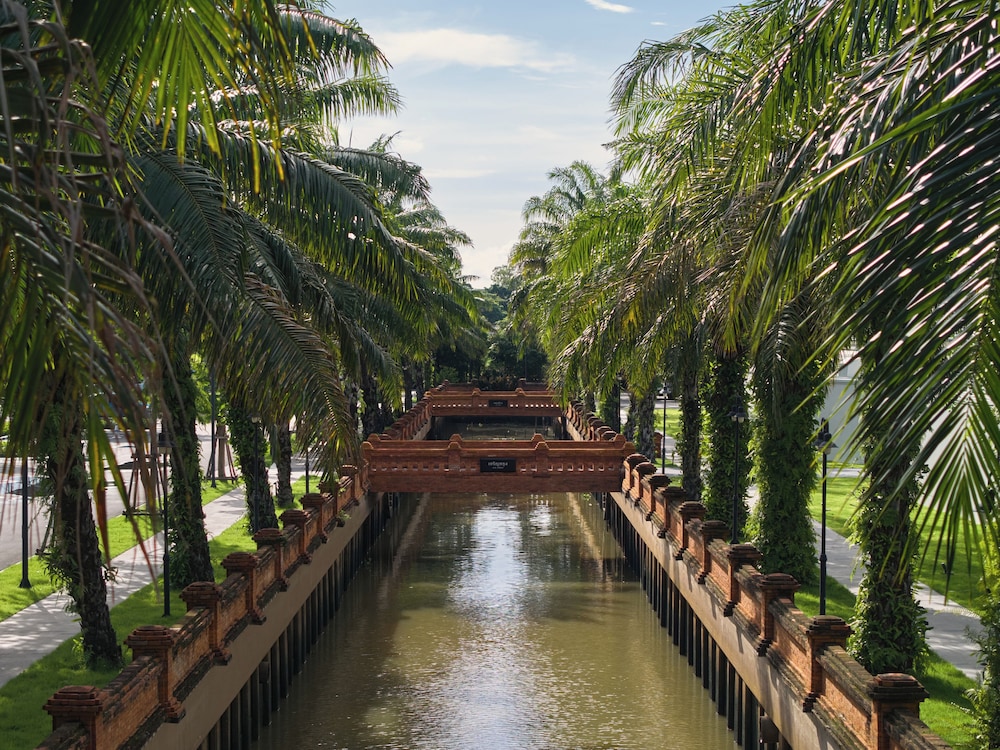 Kalanan Riverside Resort 52/59