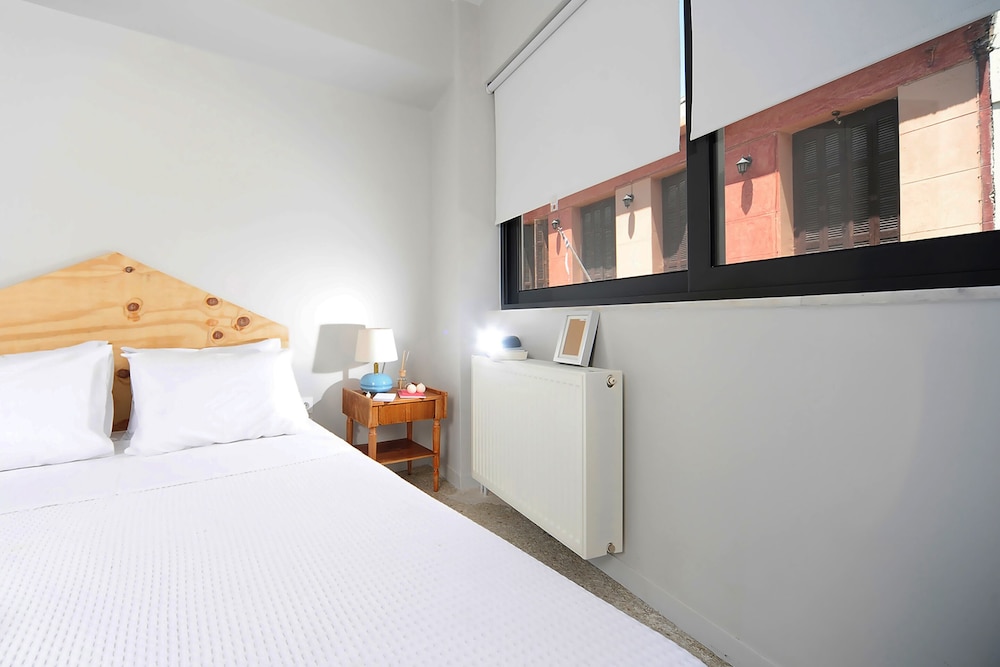Live In Athens Short Stay Apartments 16/50