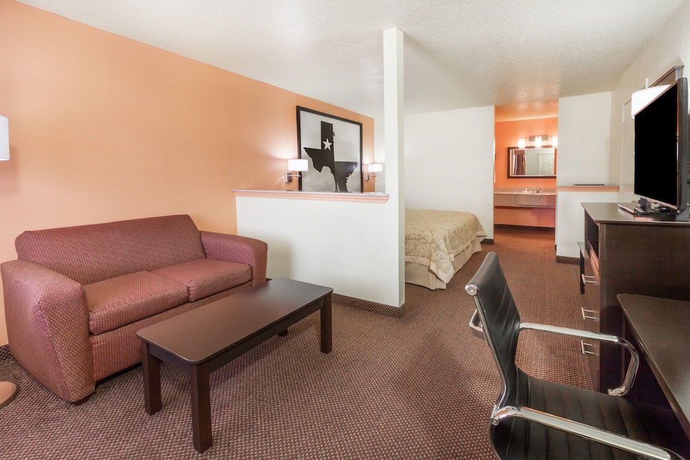 Premier Inn Palestine 19/31