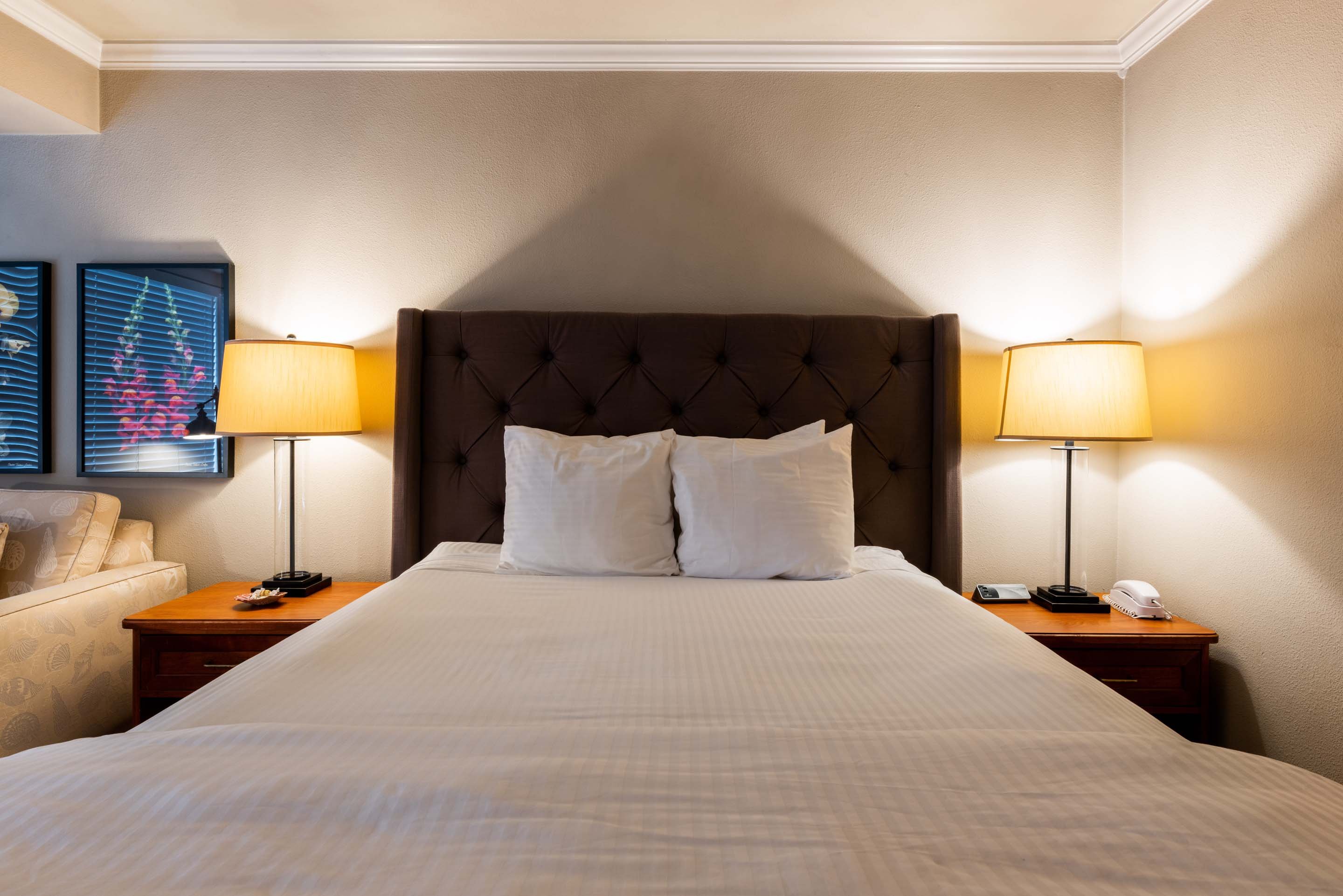 Cannon Beach Hotel Collection 8/39