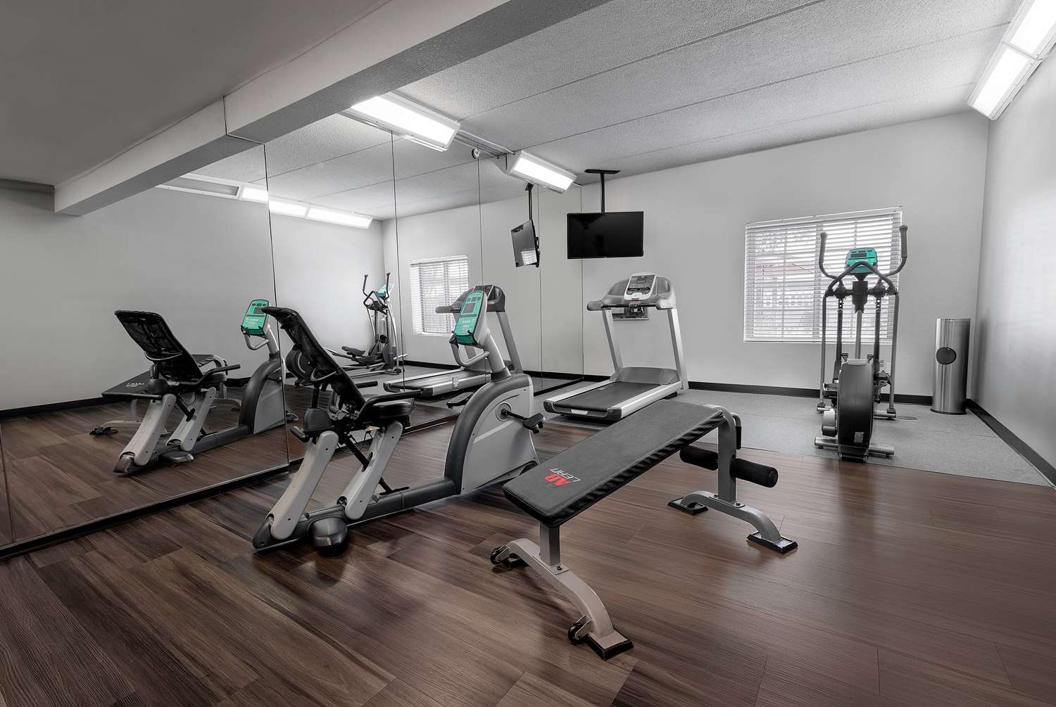 La Quinta Inn and Suites by Wyndham Miami Airport West 33/60