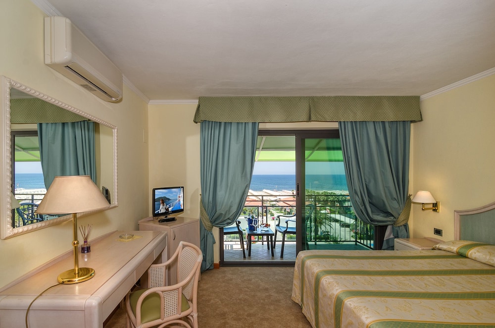 Hotel Siesta 37/66