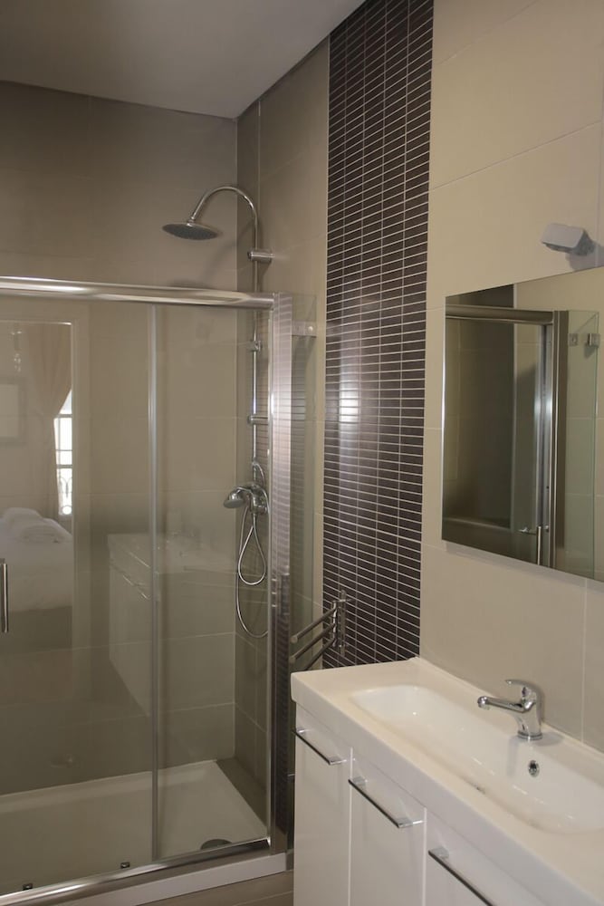 Sui7es Guest House Cascais 49/49