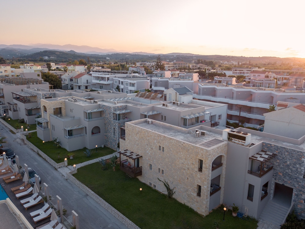 Erato Beach Hotel - Adults Only 4/50