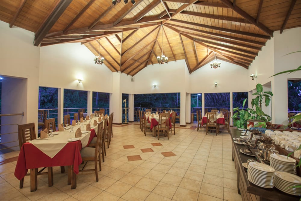Senani Hotel 22/37