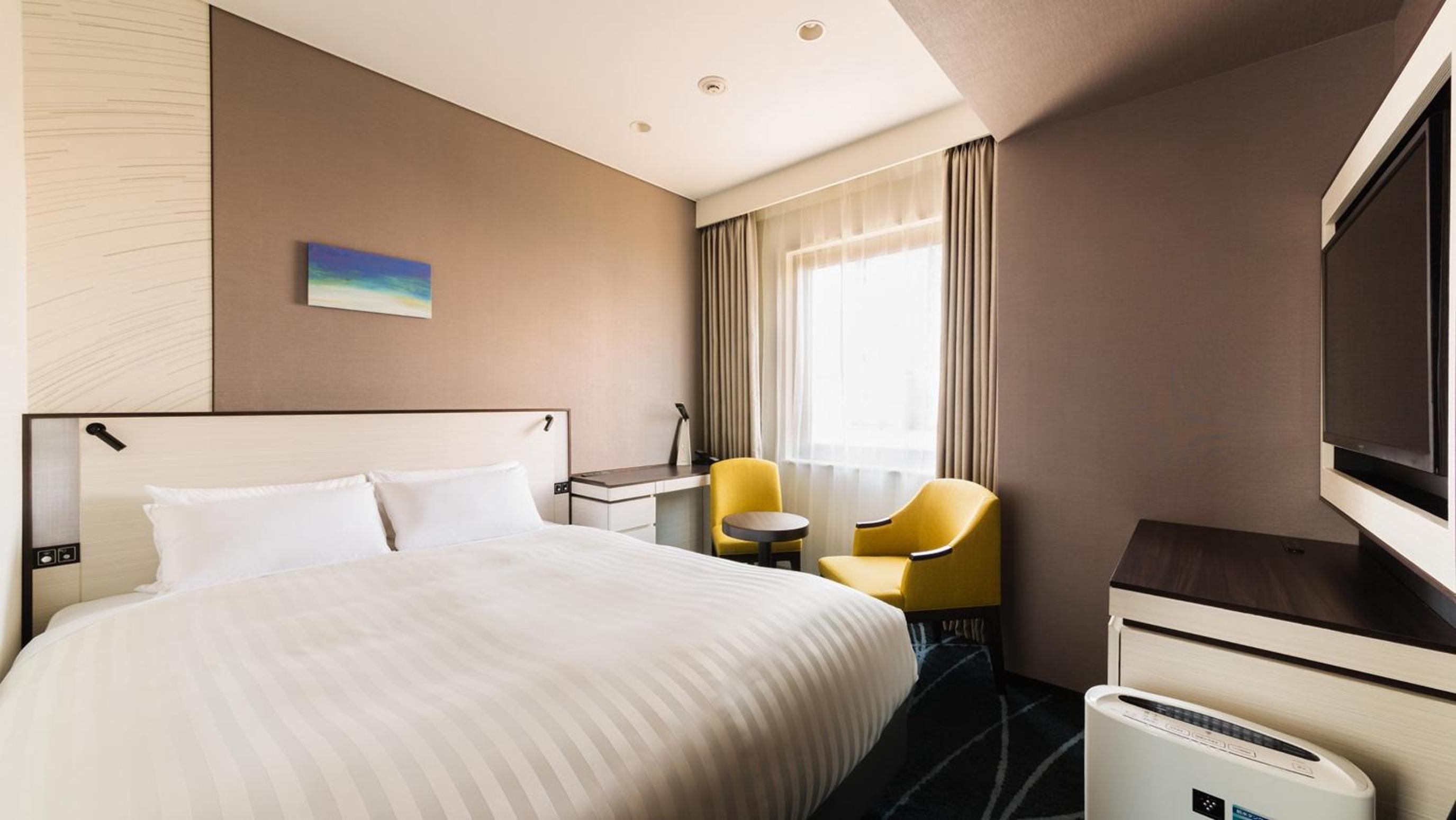 Semi Room, Single, Semi Double Bed