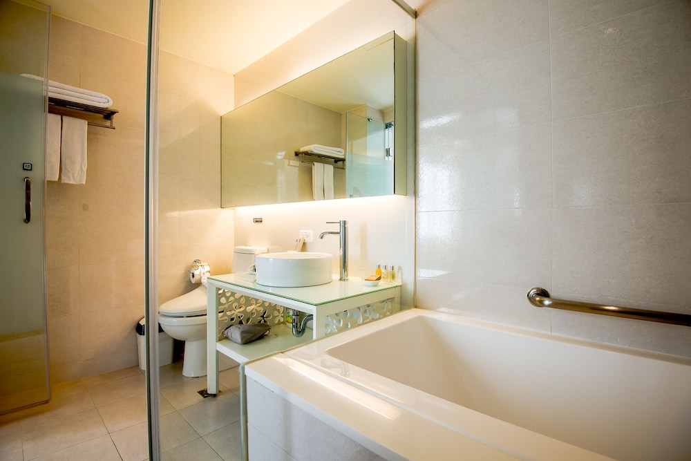 Forward Hotel Taipei 43/75
