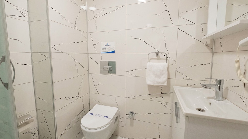 Yalikoy Deniz Otel 48/50