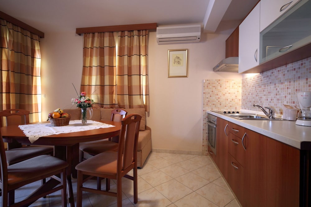 Apartments Ivana 17/30
