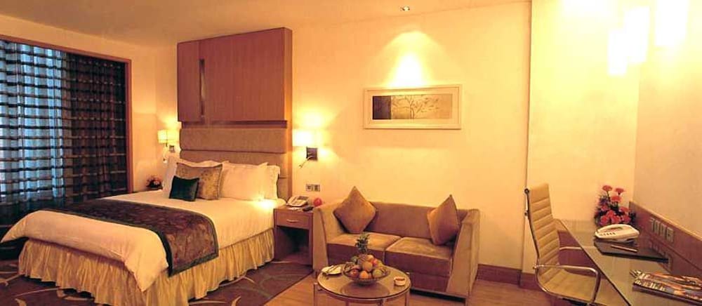 Nirvana Luxury Hotel Ludhiana 8/27