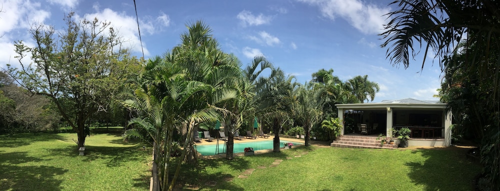 Sandpiper Guest House 33/38