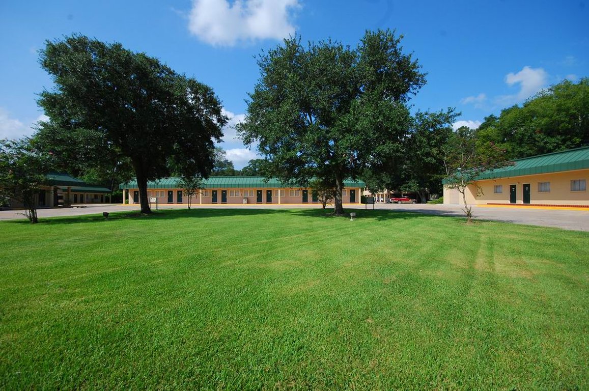 Best Western Forest Inn 19/20