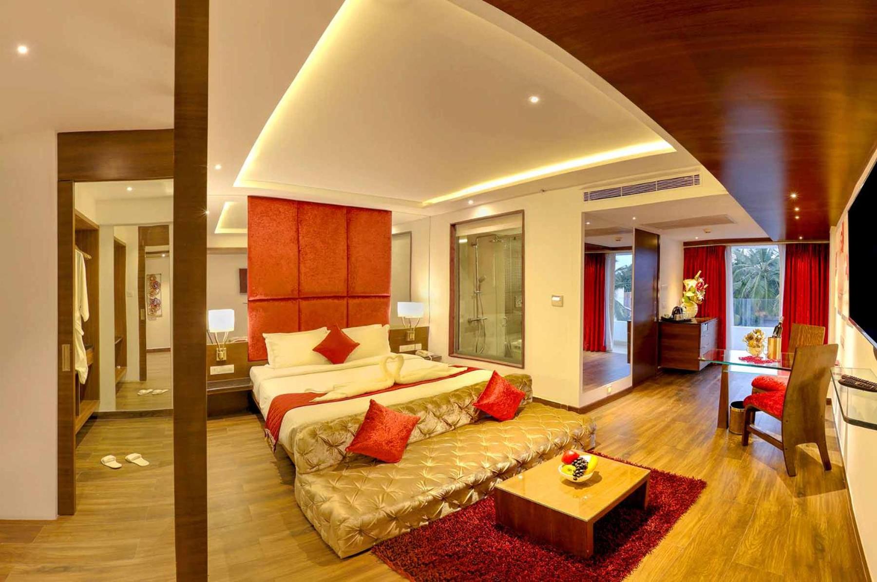DELUXE, SUITE