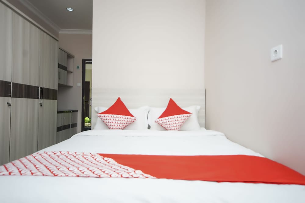 OYO 270 Madinah Residence Syariah 11/26