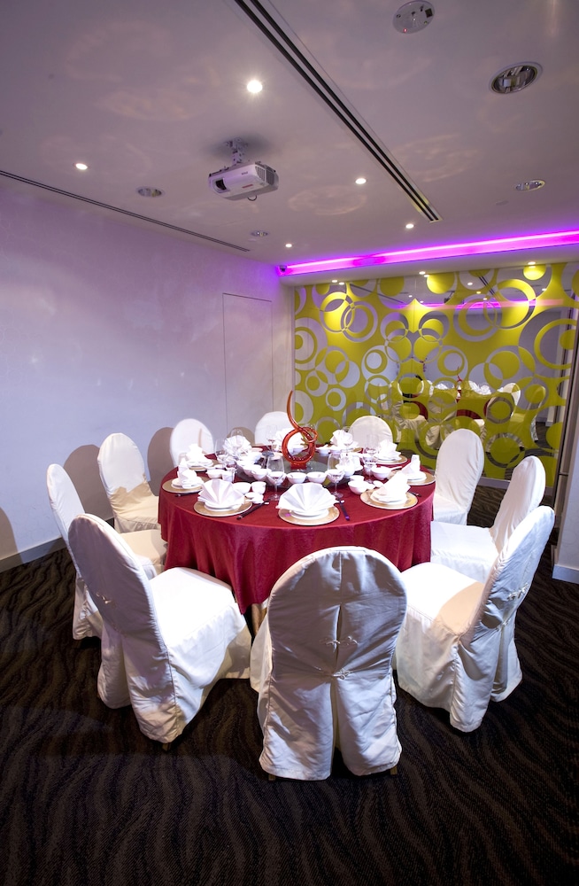 Hotel Re Pearl S Hill 34/50