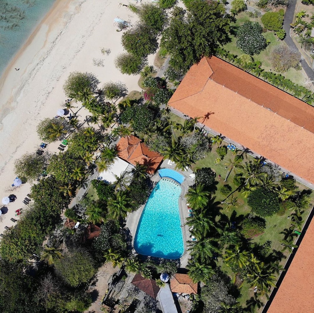 Bali Beach Hotel 46/50