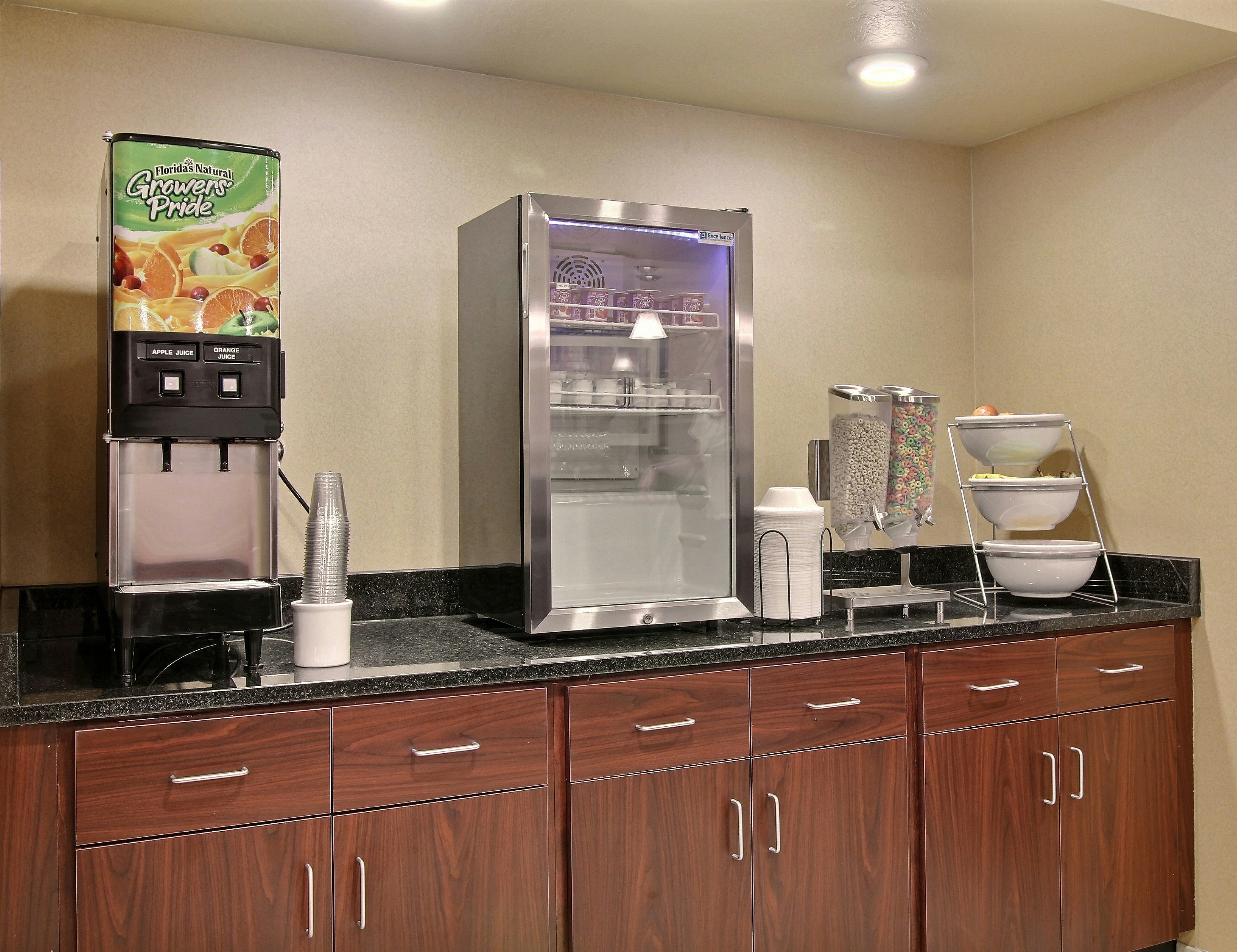 Cobblestone Inn and Suites 6/26
