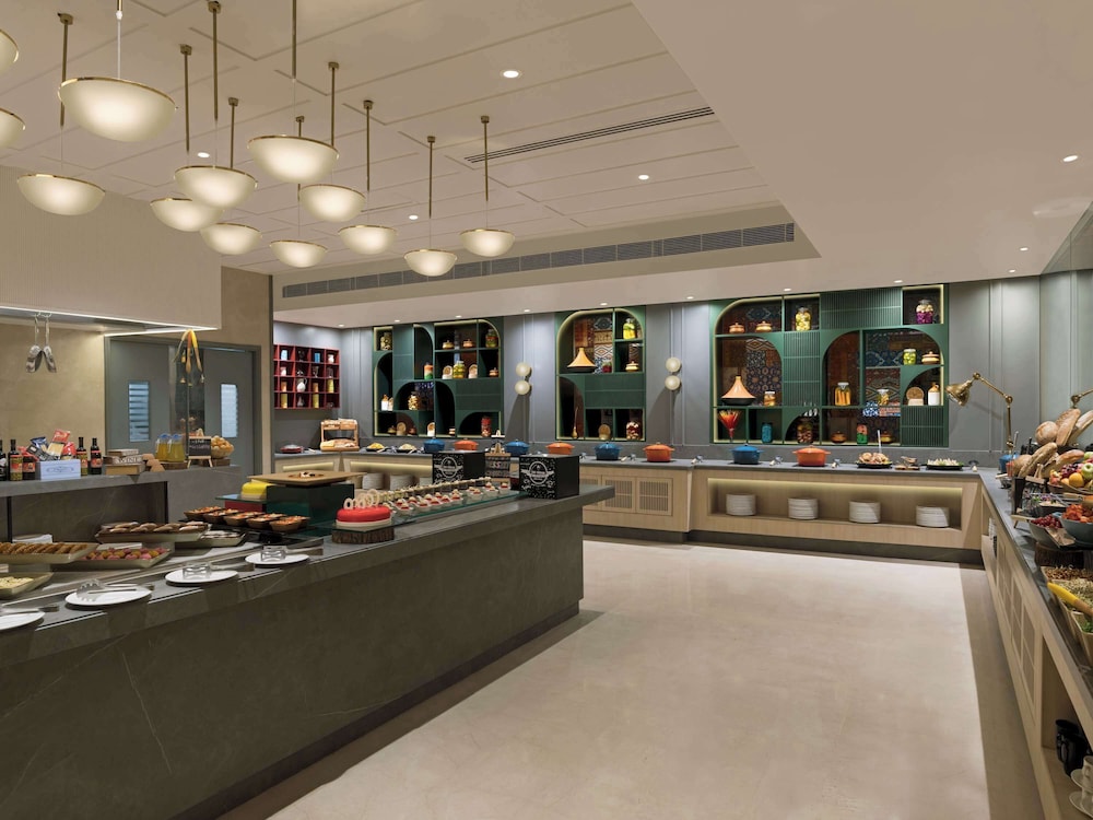 Grand Mercure Agra 41/50