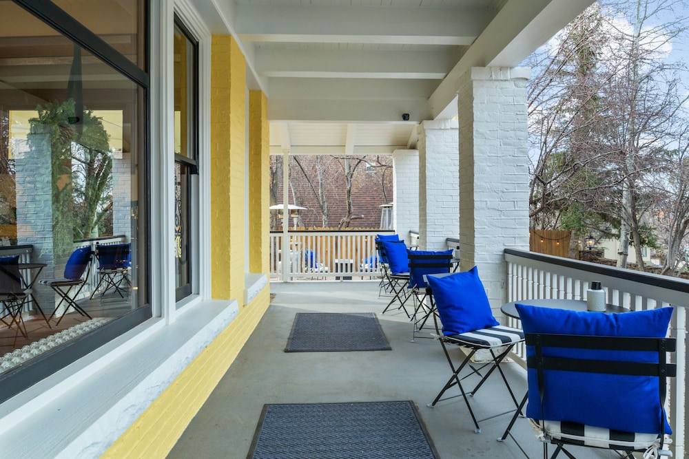 Bespoke Inn Flagstaff 26/50