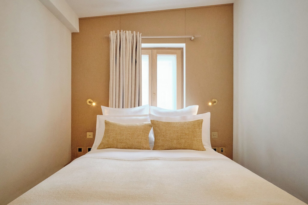 Hotel Elysee Montmartre 39/97