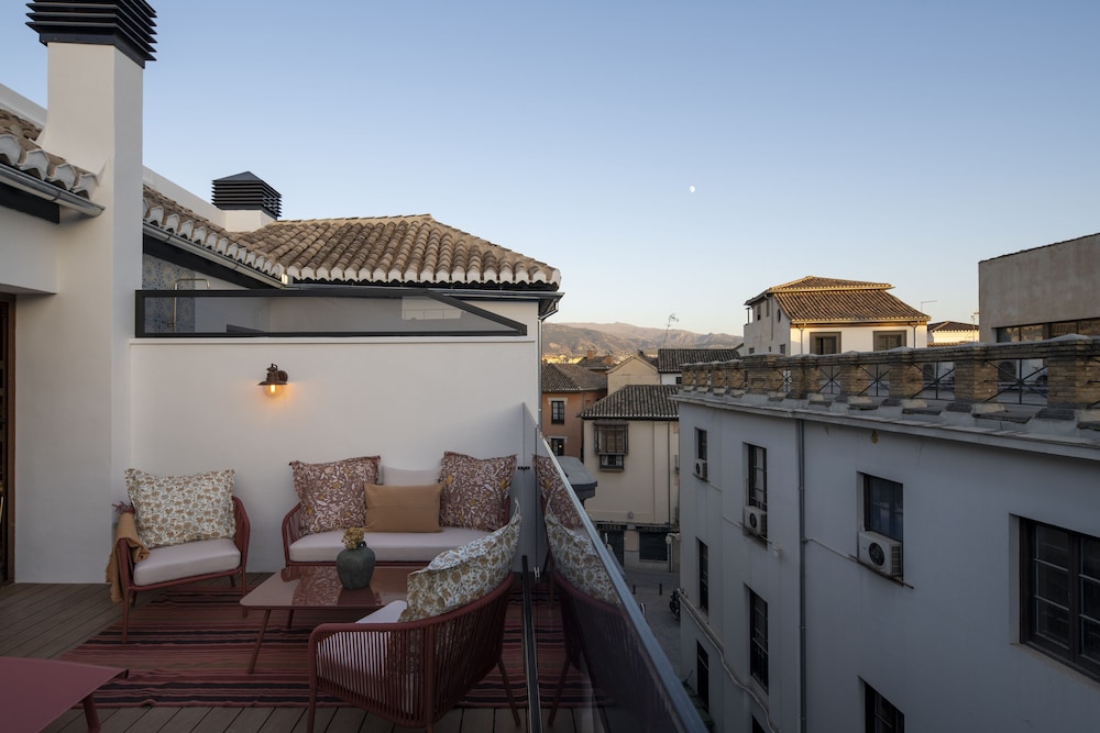 Palatina Concept Suites 77/90