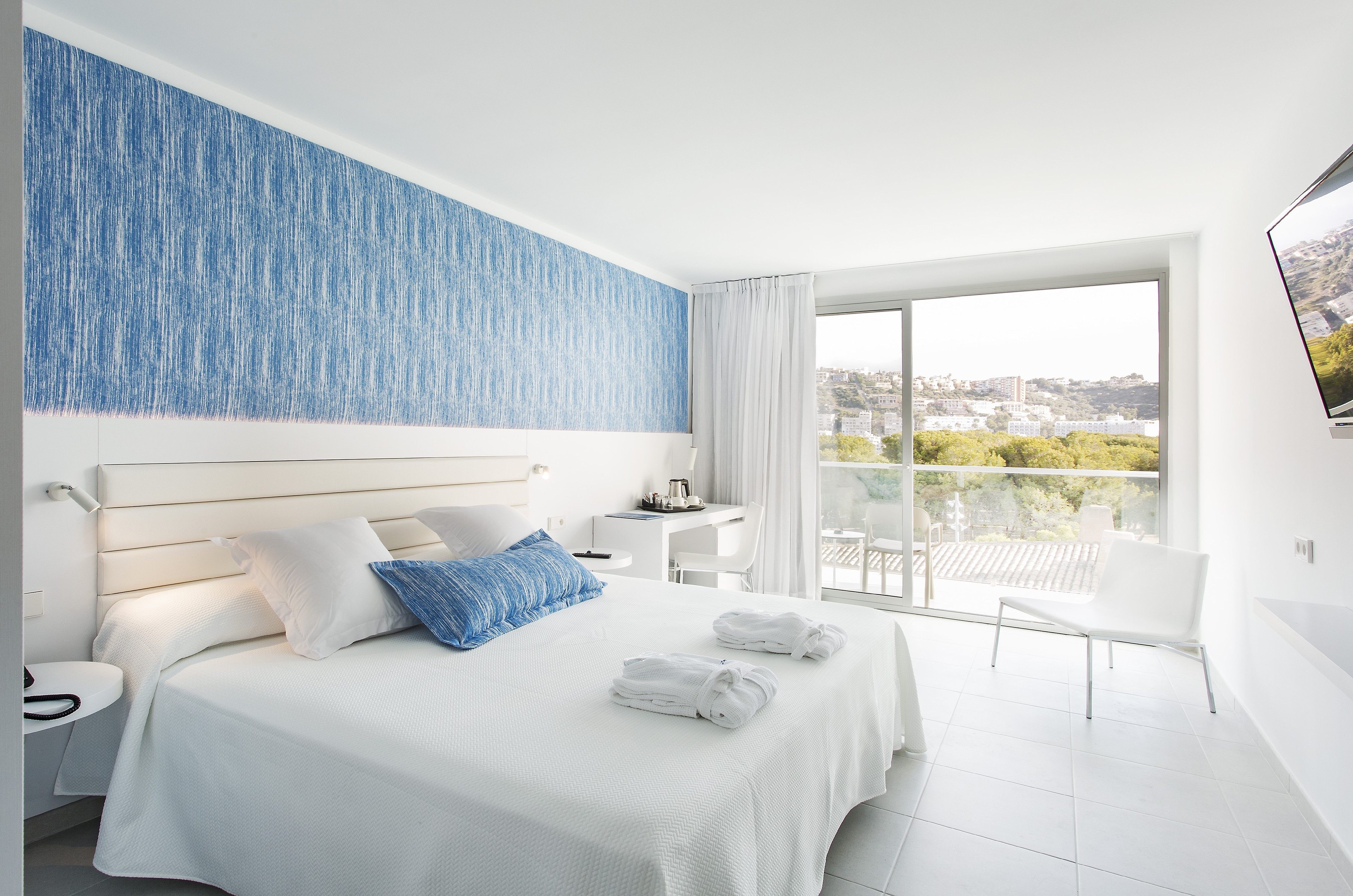 Premium, Double Bed, Lateral Side Sea View, Reverence Life Hotel 2/3