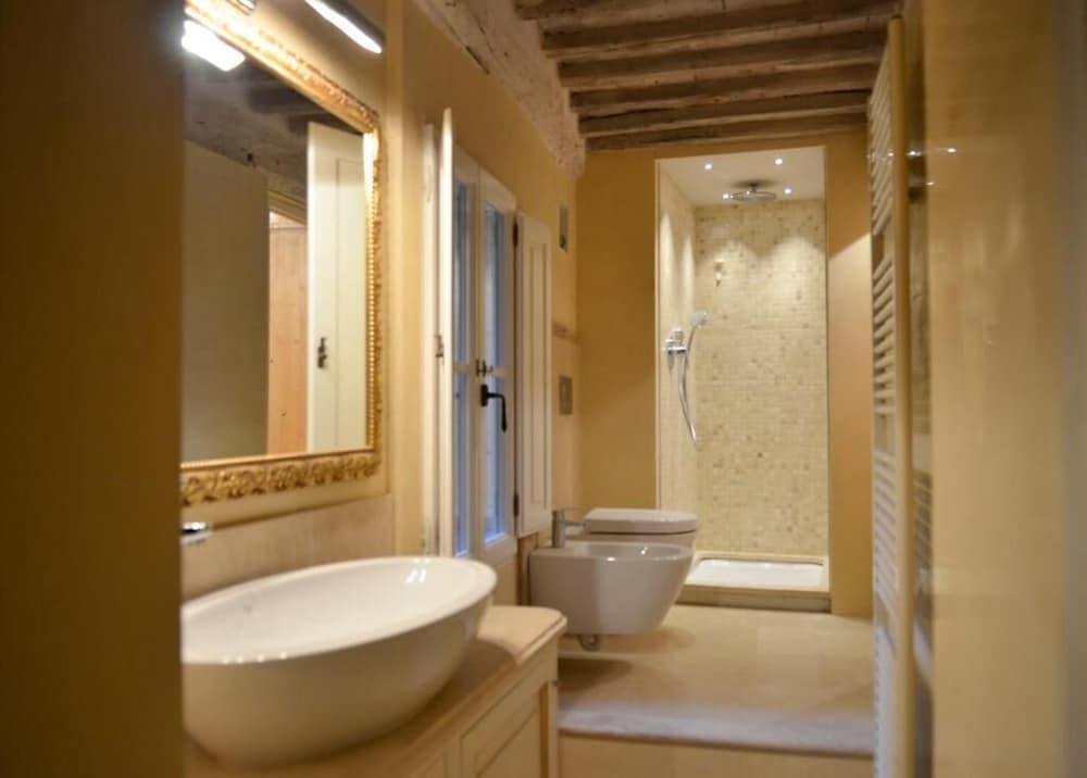 La Corte Di Ambra 40/50