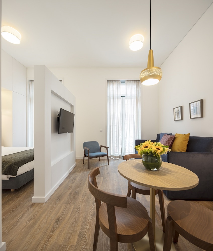 Lisbon Serviced Apartments - Chiado Emenda 51/70