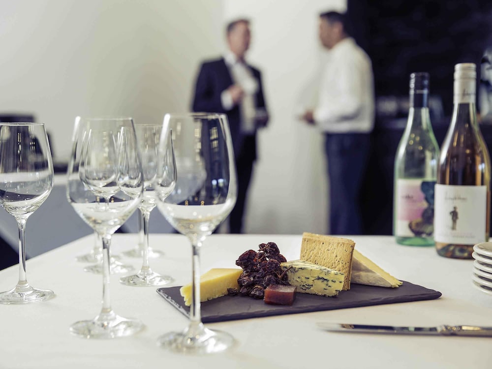 Mercure Newcastle Airport 20/50