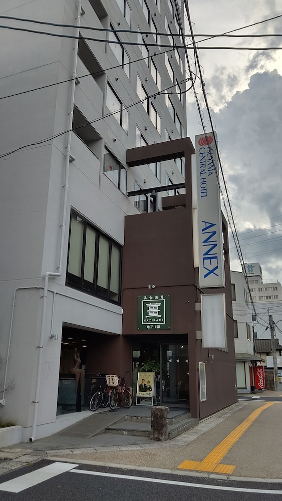 Tsuyama Central Hotel Annex 33/34