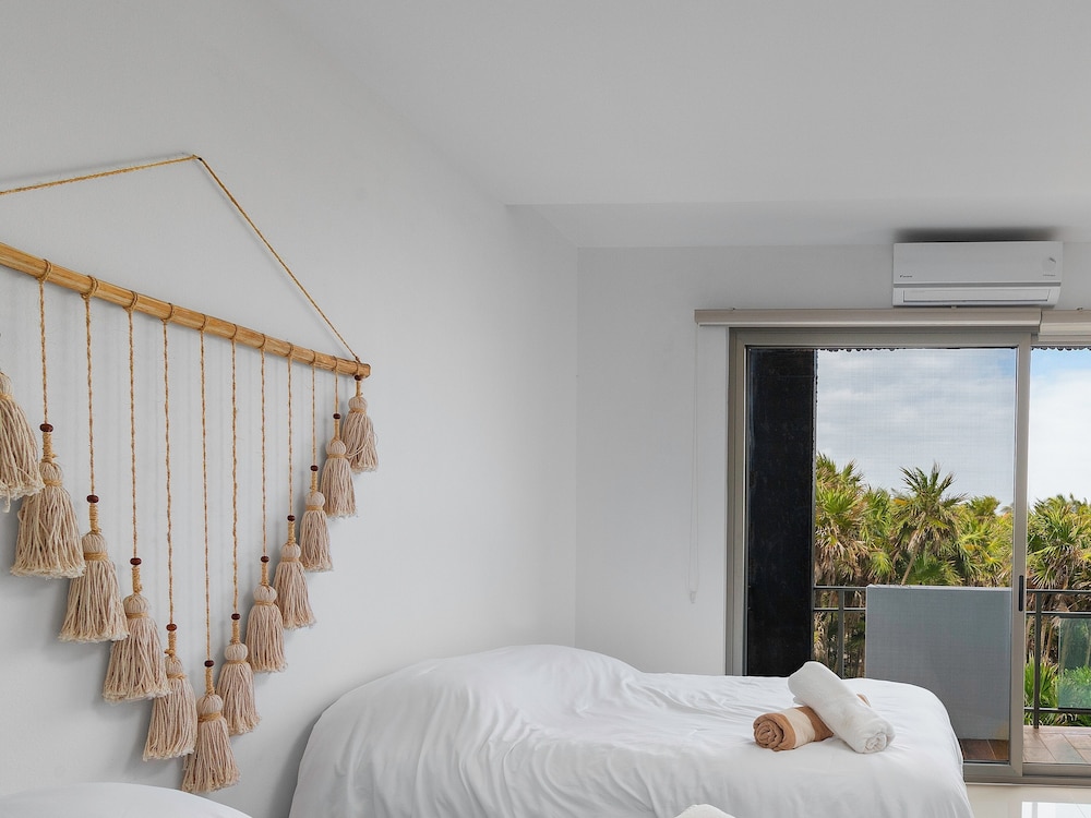 Angelina 28 Beachfront by Nah Hotels 21/53