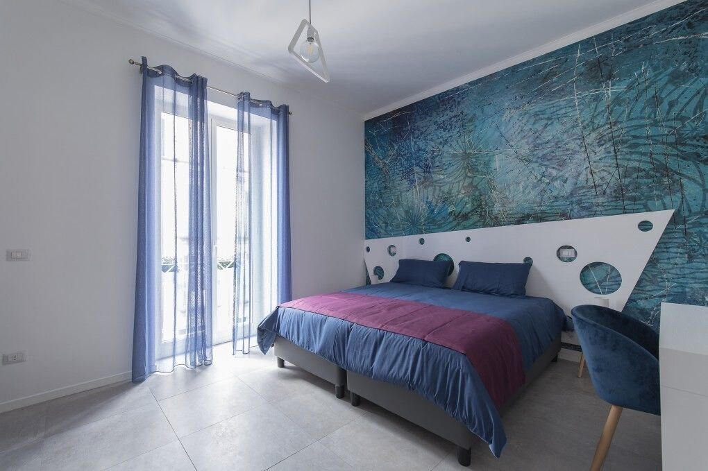 SUPERIOR, QUADRUPLE, MULTIPLE BEDS, CITY VIEW