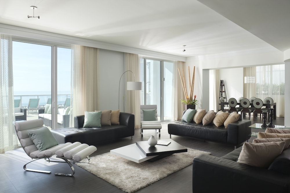 Fontainebleau Miami Beach 23/46