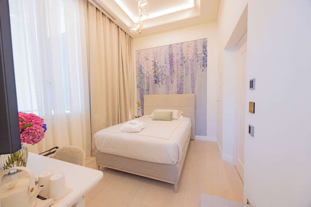 Standard, Single, Single Bed