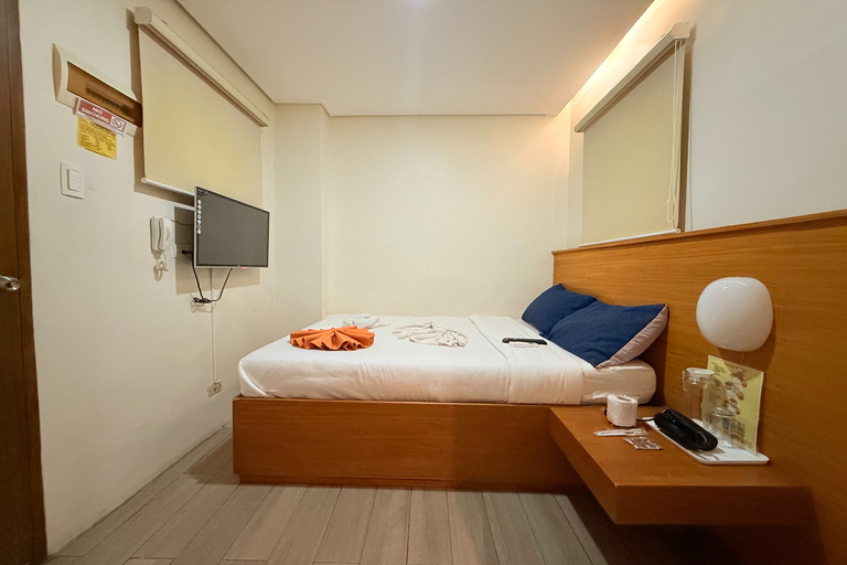 Room, Double Bed, Private Bathroom