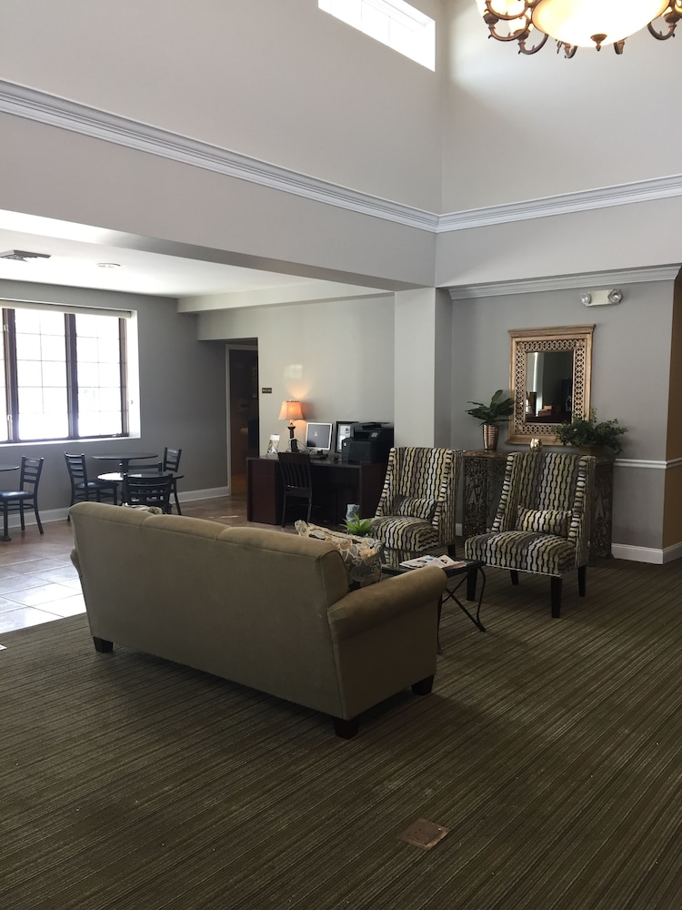 Belvedere Inn 26/42